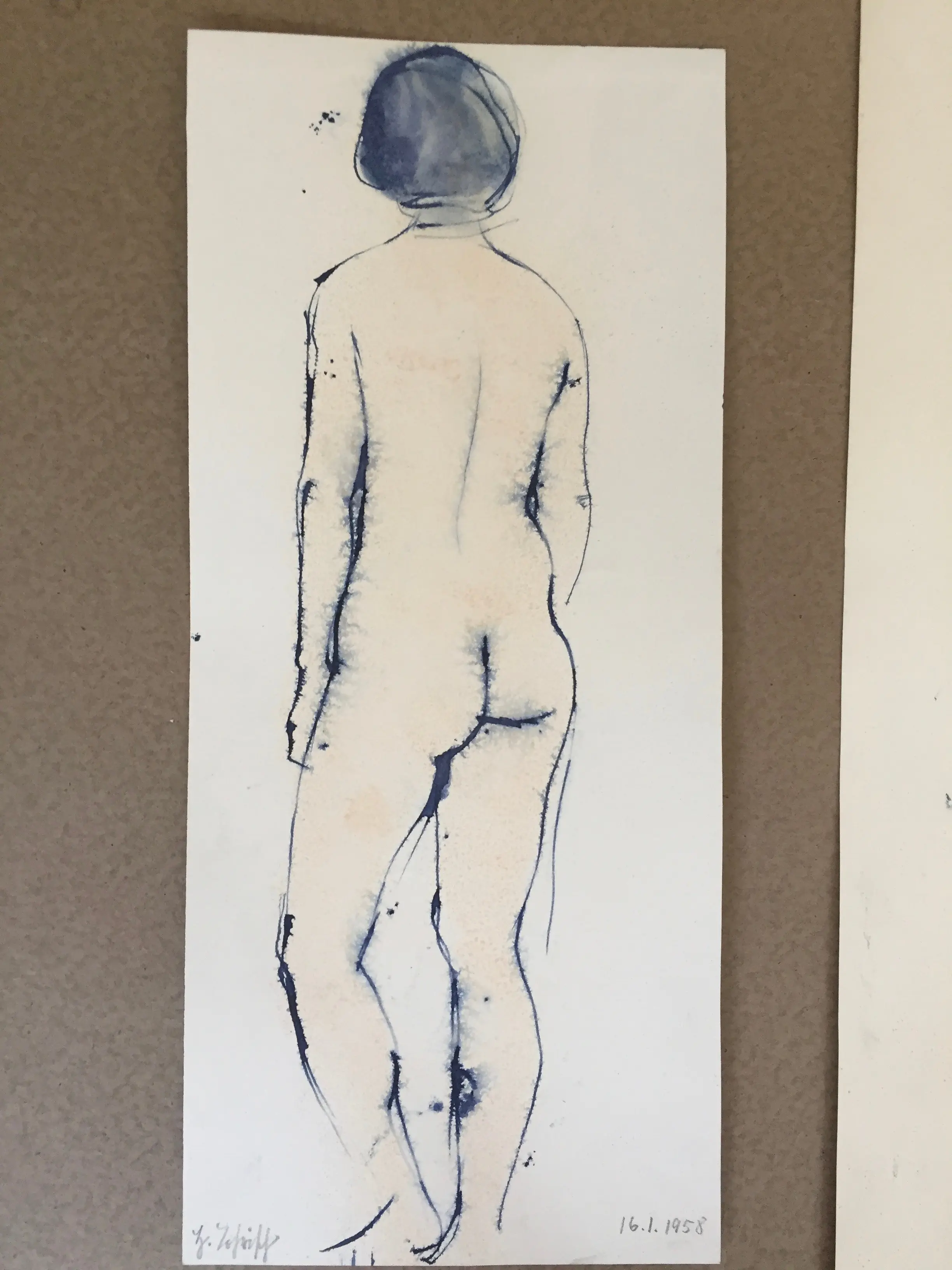 623